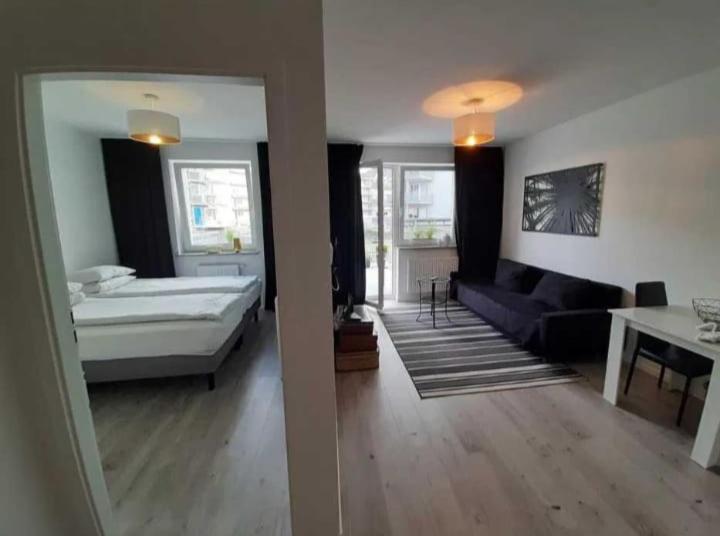 Apartament Sosnkowskiego 5 ゴジュフ・ヴィエルコポルスキ エクステリア 写真