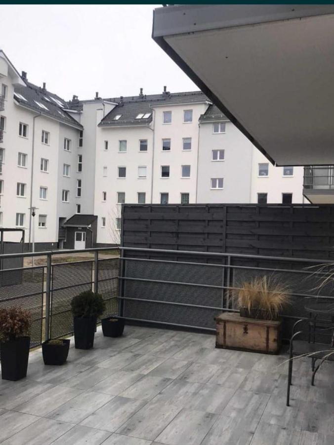 Apartament Sosnkowskiego 5 ゴジュフ・ヴィエルコポルスキ エクステリア 写真
